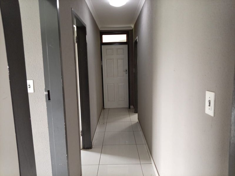 House To Rent in Secunda Central - Photo 8