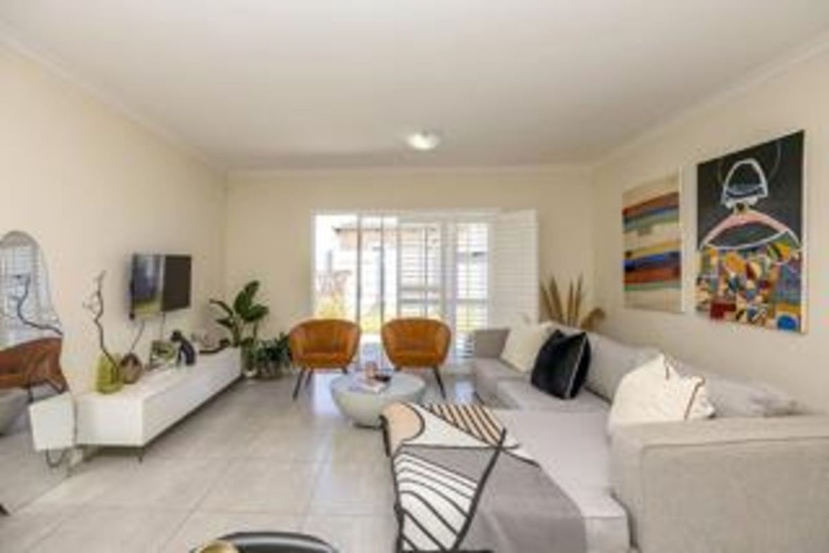 House For Sale in Parklands - Photo 4