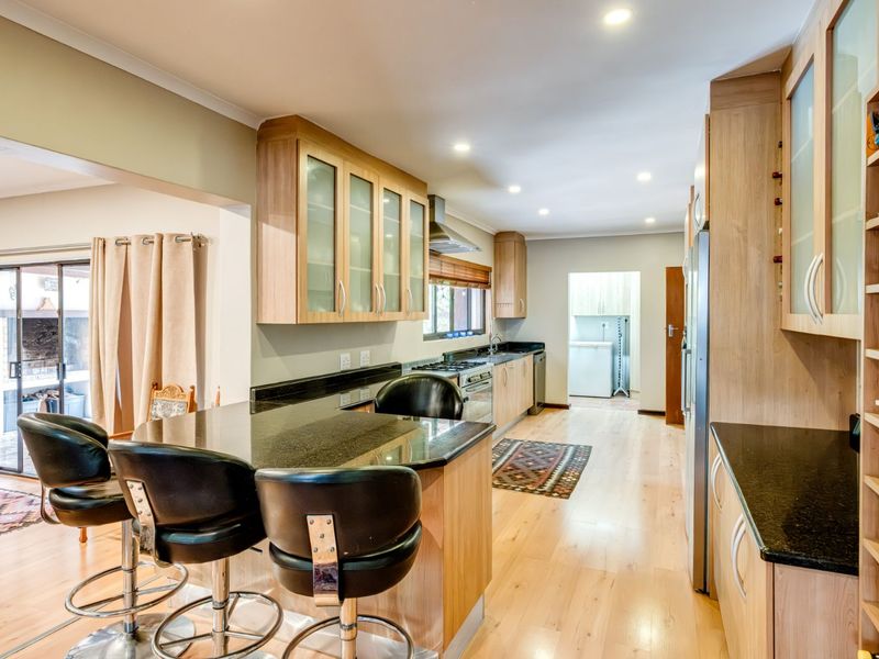 House For Sale in Brandwag - Photo 9