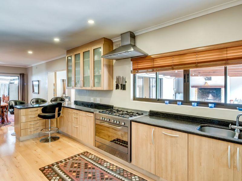 House For Sale in Brandwag - Photo 8