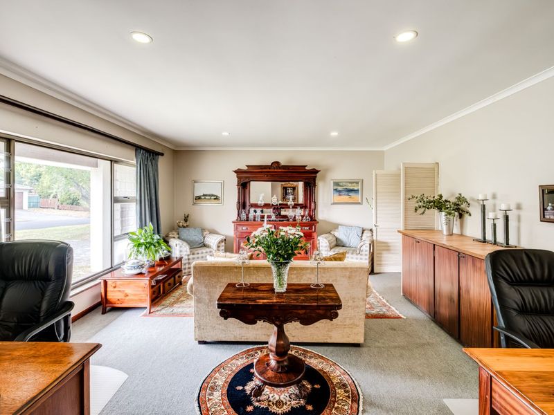 House For Sale in Brandwag - Photo 2