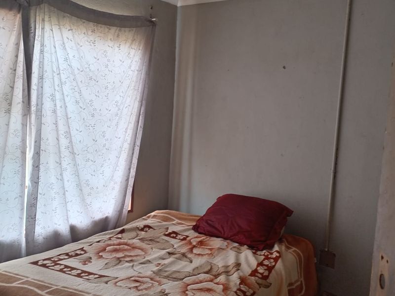 House For Sale in Geluksoord - Photo 2