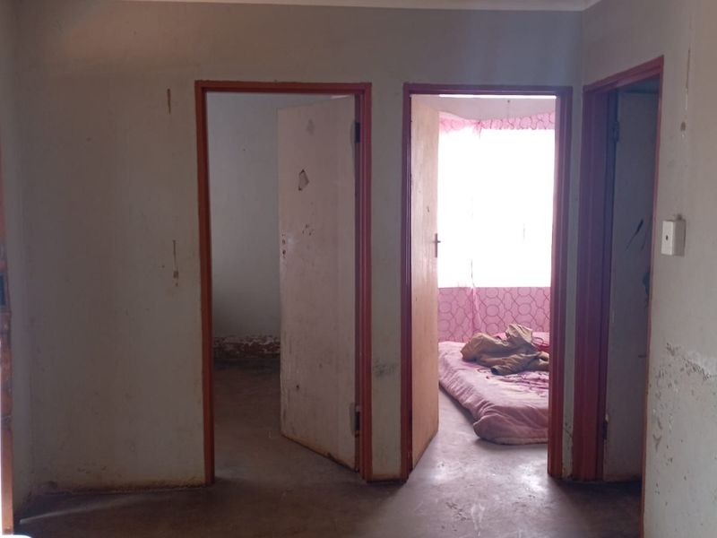 House For Sale in Geluksoord - Photo 4