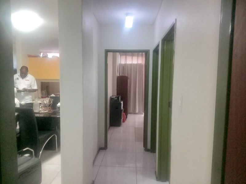 Apartment For Sale in Sunnyside - Photo 7