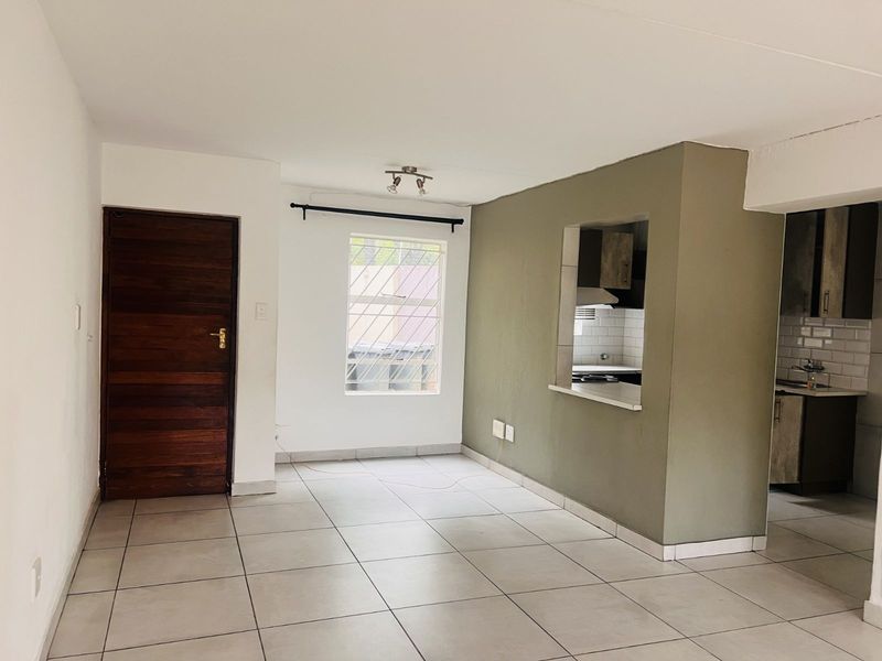 Apartment To Rent in Sandown - Photo 4