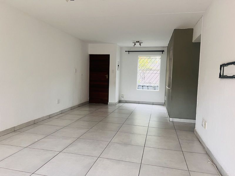 Apartment To Rent in Sandown - Photo 7