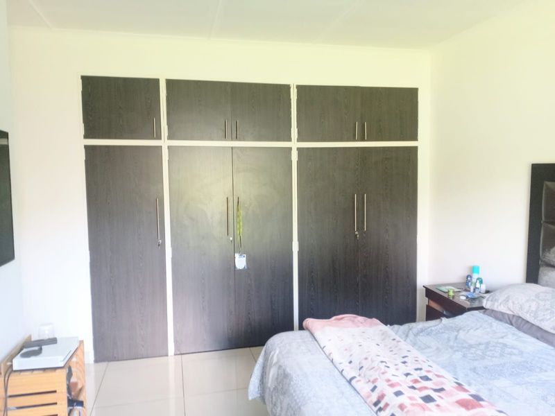 House For Sale in Northcliff - Photo 3