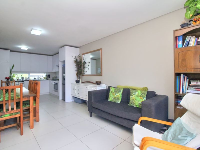 Townhouse For Sale in Somerset Lakes - Photo 8