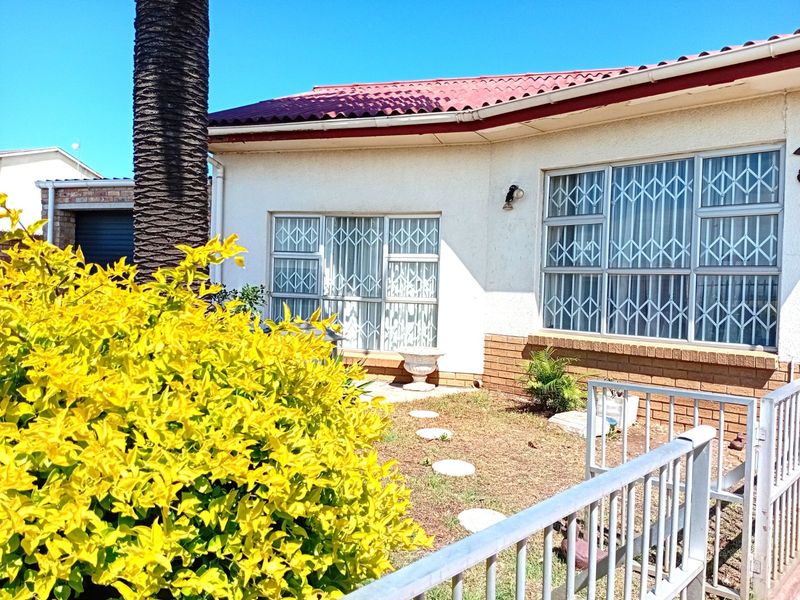 House For Sale in Malabar - Photo 9