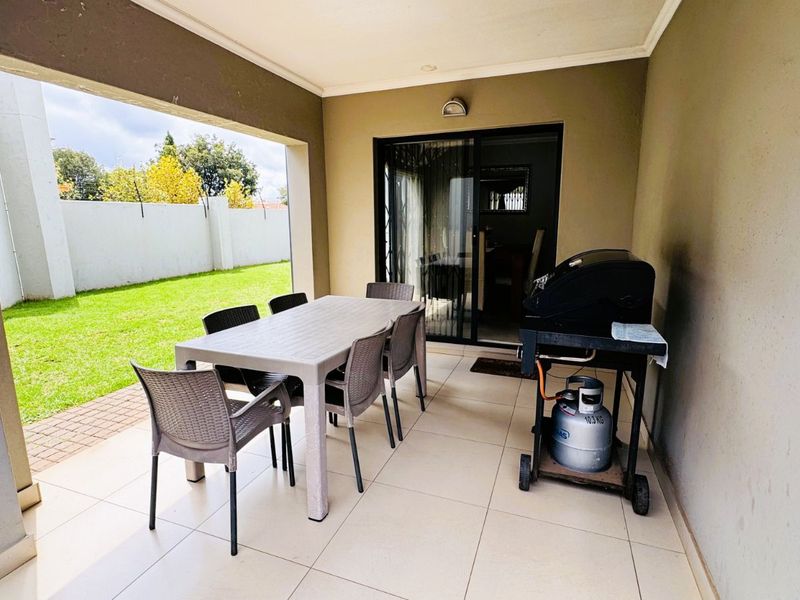 House For Sale in Raslouw - Photo 2