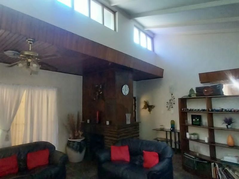 House For Sale in Hadison Park - Photo 6