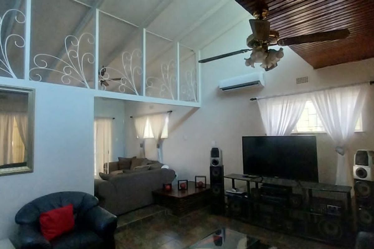 House For Sale in Hadison Park - Photo 5