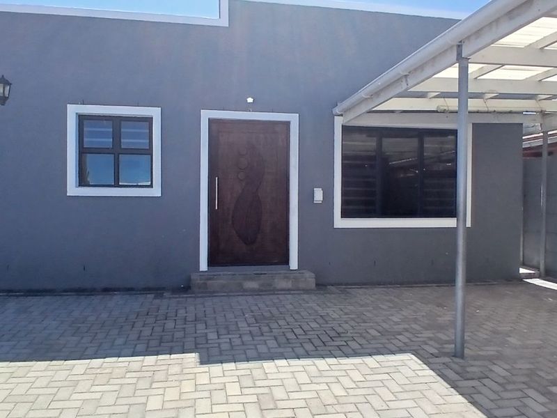 House For Sale in Strandfontein - Photo 7