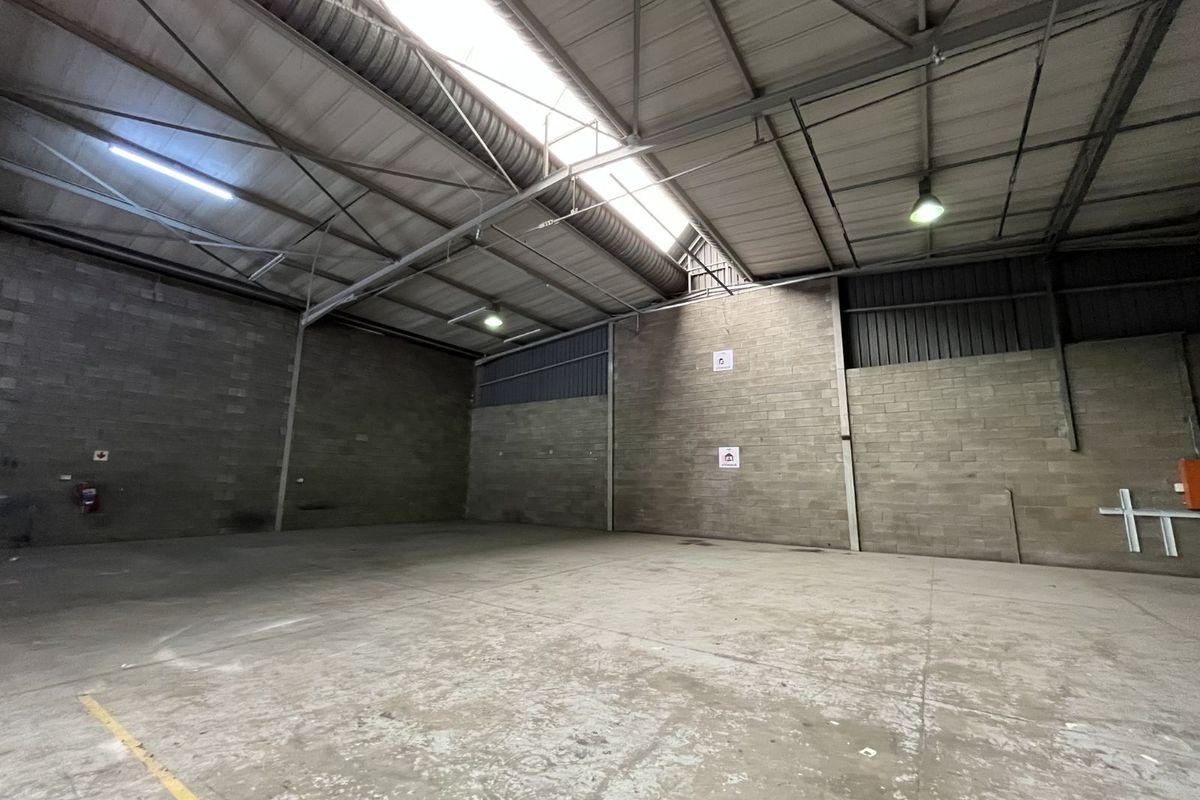 Industrial To Rent in Samrand Business Park - Photo 4