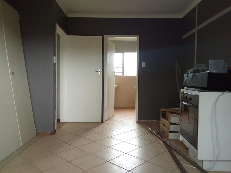 Apartment For Sale in Noordwyk - Photo 10