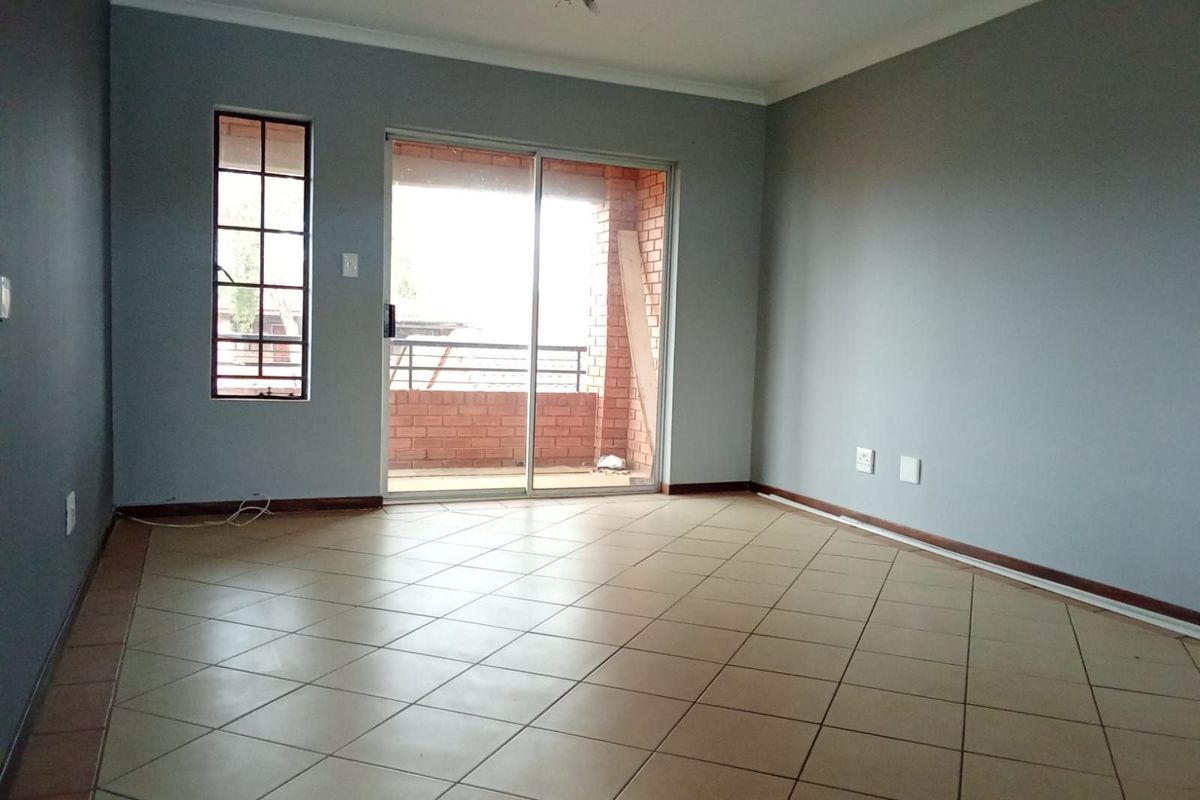 Apartment For Sale in Noordwyk - Photo 3