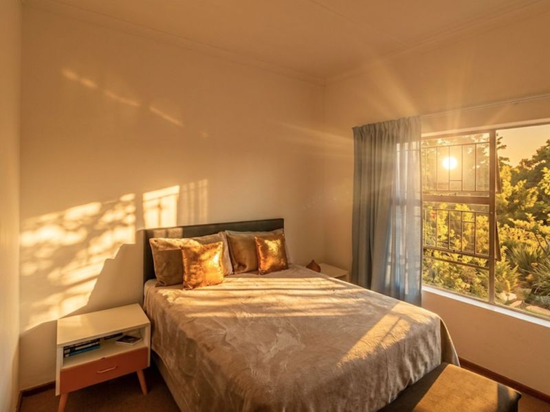 Apartment For Sale in Allen's Nek - Photo 8