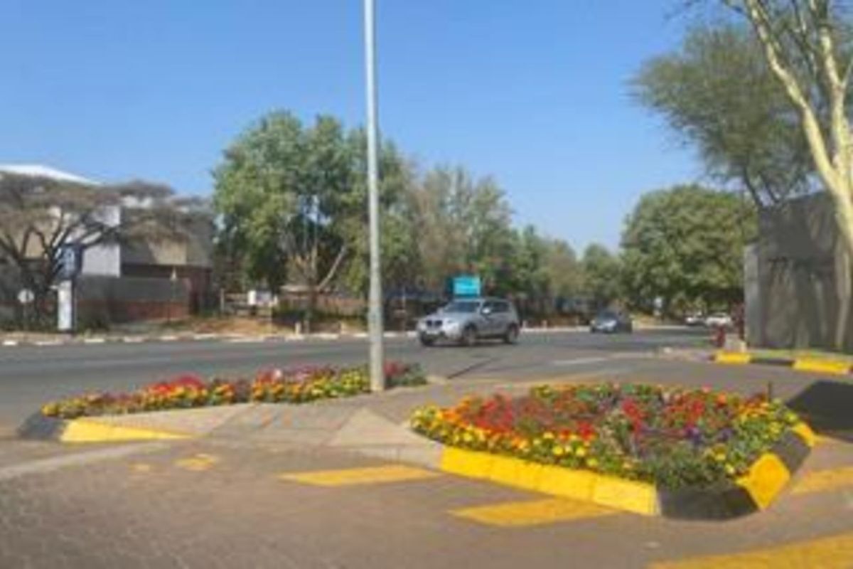 Apartment For Sale in Sandton Central - Photo 3