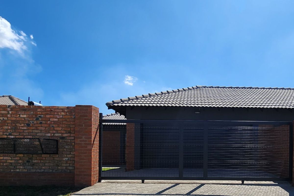 House To Rent in Secunda Central - Photo 3