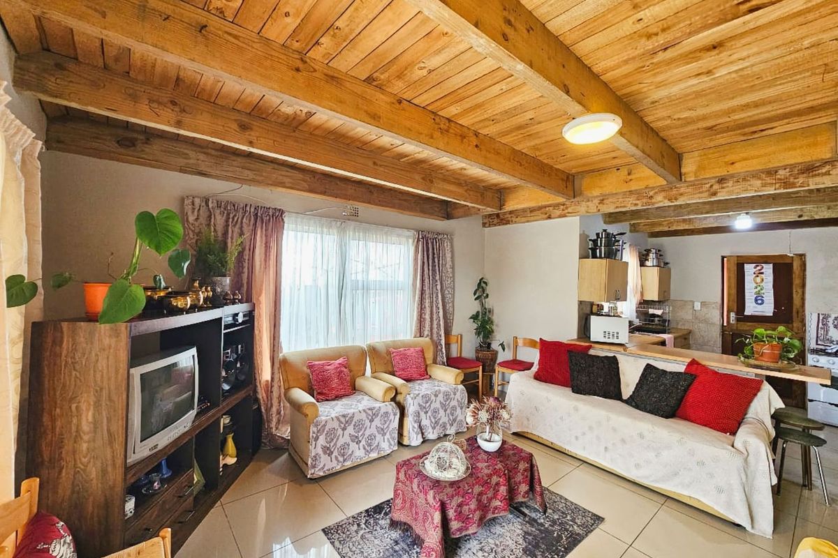 House For Sale in Pacaltsdorp - Photo 4