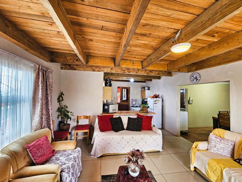 House For Sale in Pacaltsdorp - Photo 3