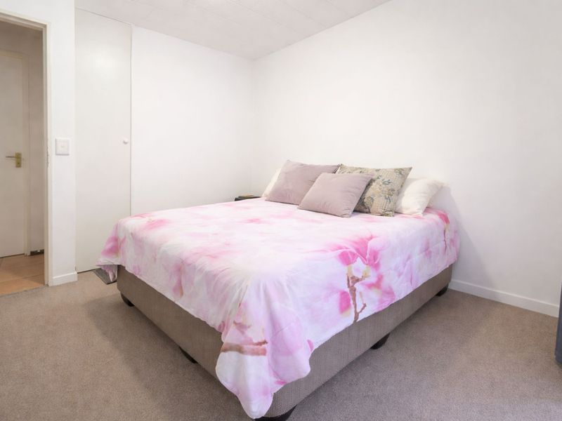 Apartment For Sale in Douglasdale - Photo 7