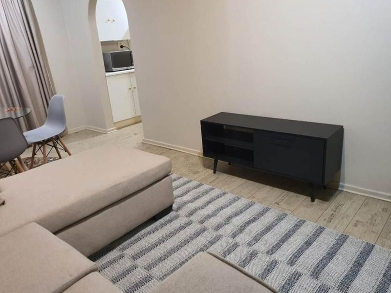 House To Rent in Sandown - Photo 3