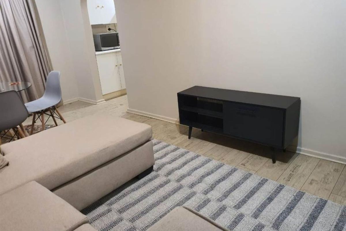 House To Rent in Sandown - Photo 3