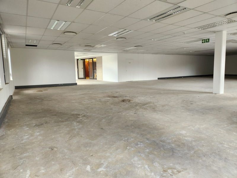 Commercial To Rent in Magaliessig - Photo 6