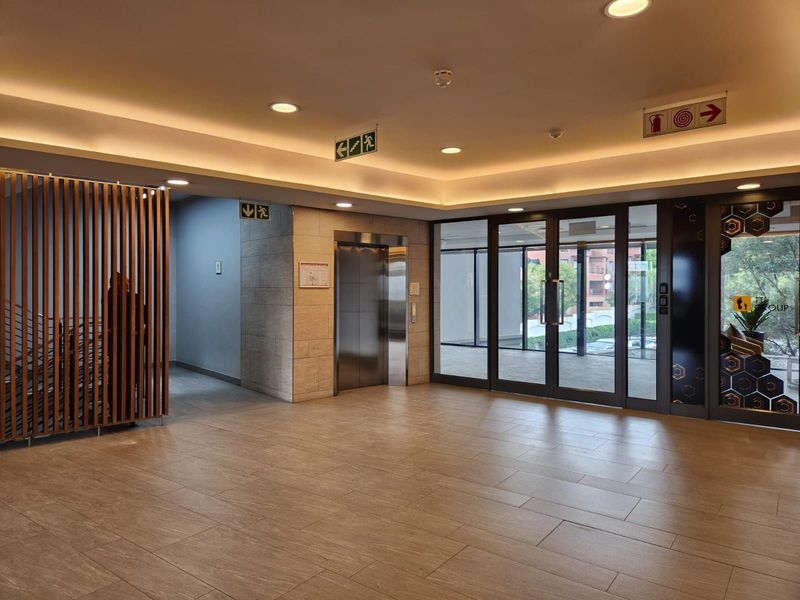 Commercial To Rent in Magaliessig - Photo 2