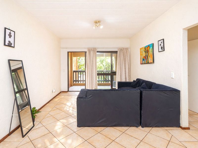 House For Sale in Lonehill - Photo 5