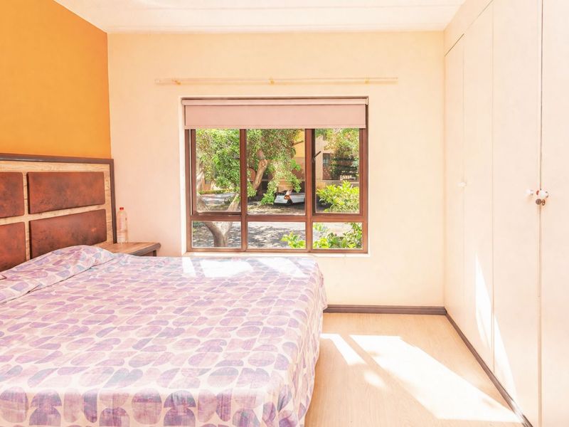 House For Sale in Lonehill - Photo 10