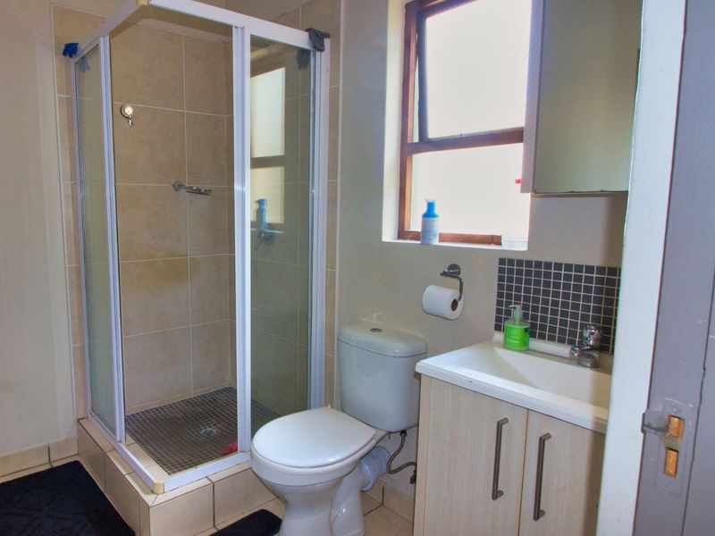 Apartment For Sale in Broadacres - Photo 10