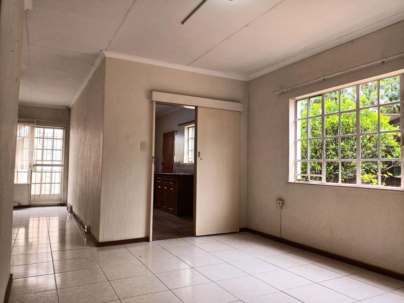 House For Sale in Garsfontein - Photo 5