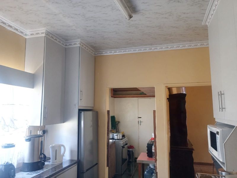 House For Sale in Senekal Central - Photo 4