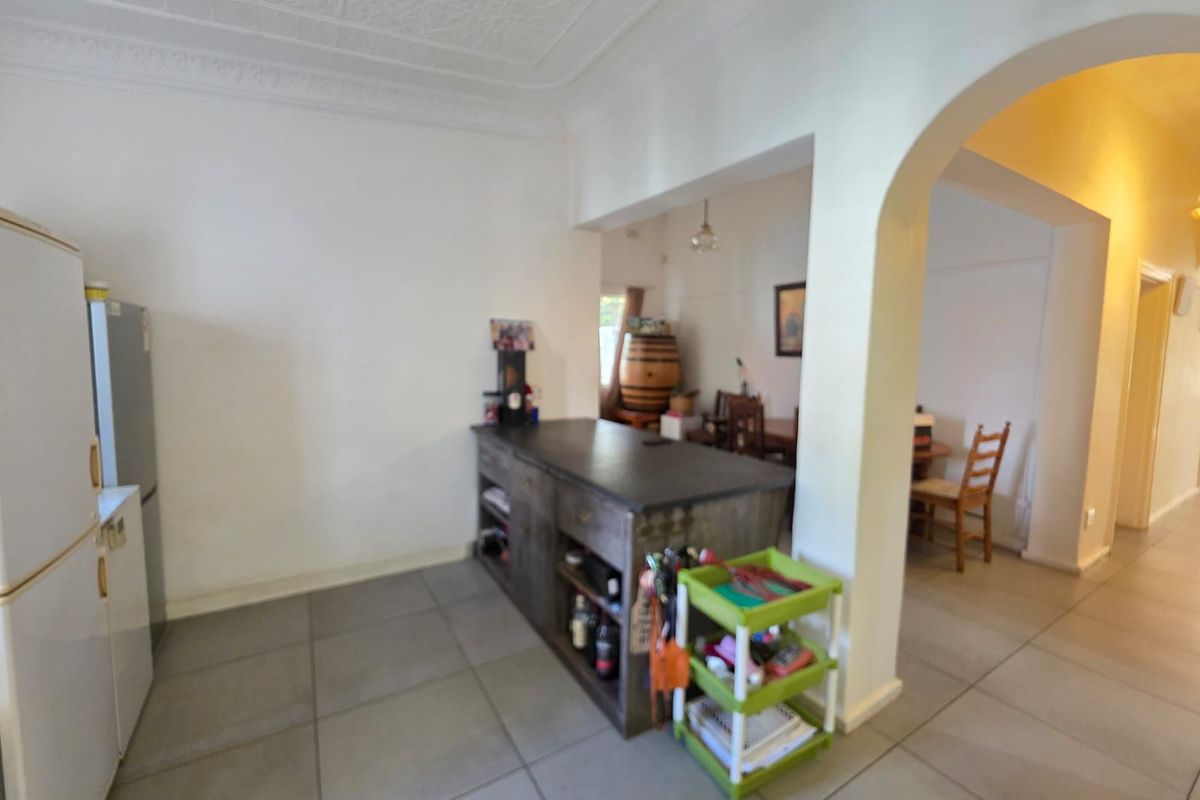 House For Sale in Beaconsfield - Photo 5