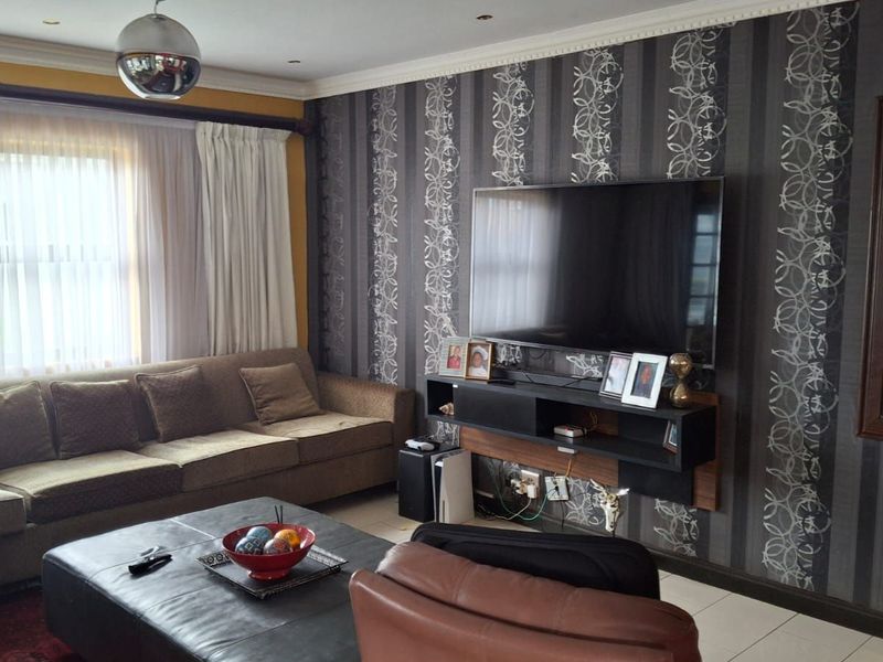 House For Sale in Theresapark - Photo 4