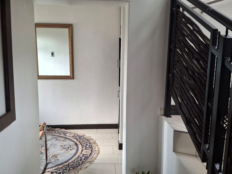 House For Sale in Theresapark - Photo 5