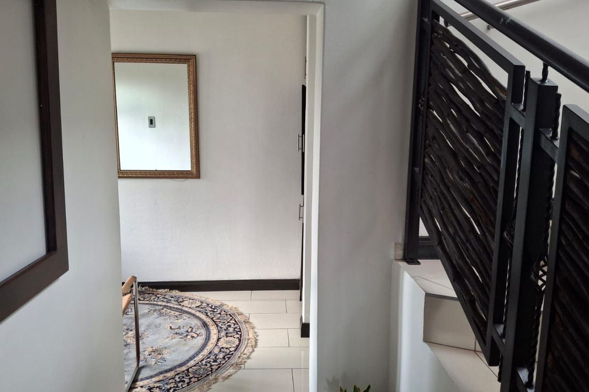 House For Sale in Theresapark - Photo 5