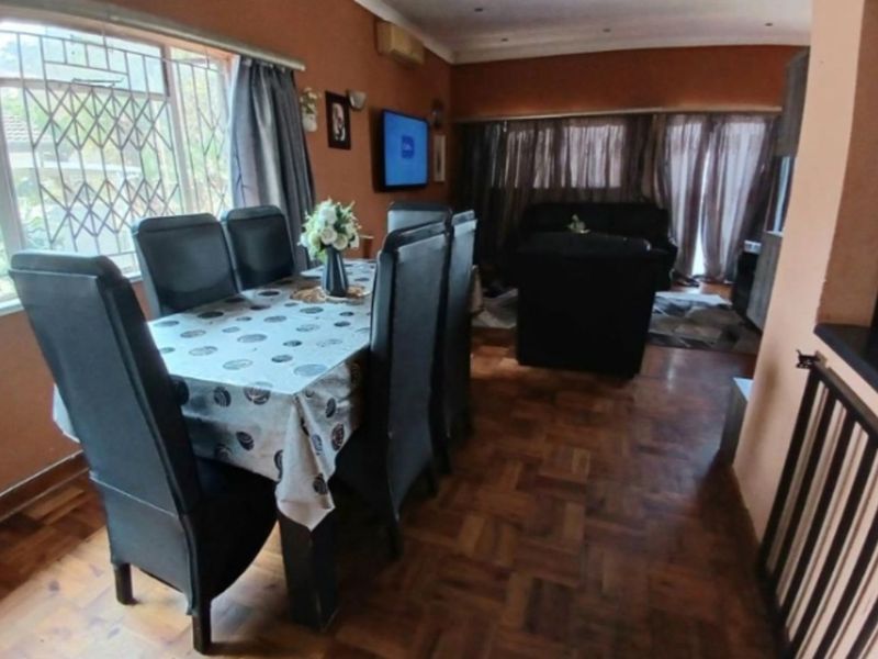 House For Sale in Glenmore - Photo 9