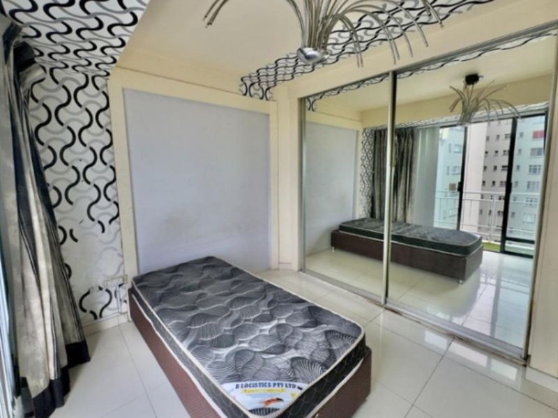 Townhouse For Sale in Musgrave - Photo 6