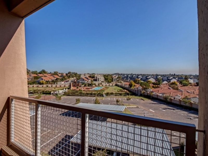 Apartment To Rent in Paulshof - Photo 9