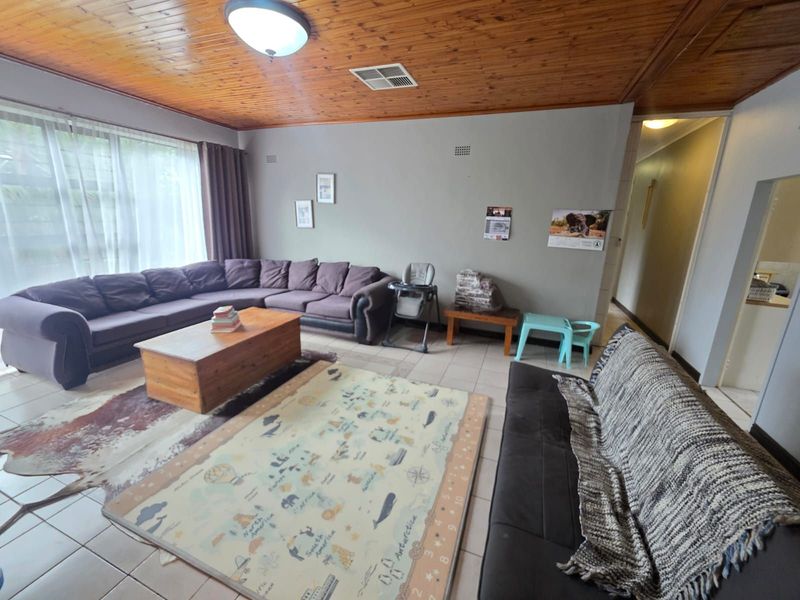 House For Sale in Monument Heights - Photo 5