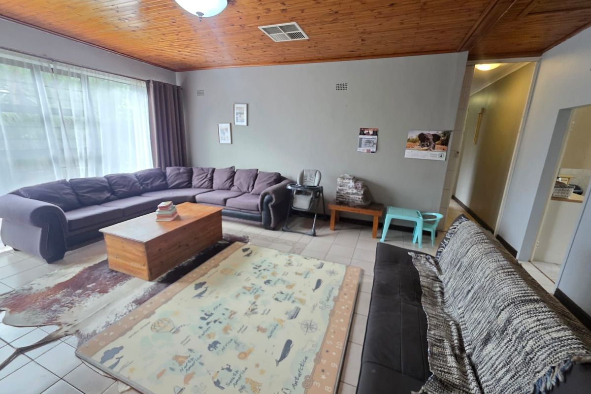 House For Sale in Monument Heights - Photo 5