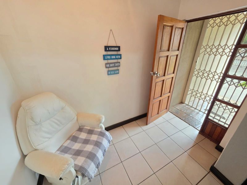 House For Sale in Monument Heights - Photo 7