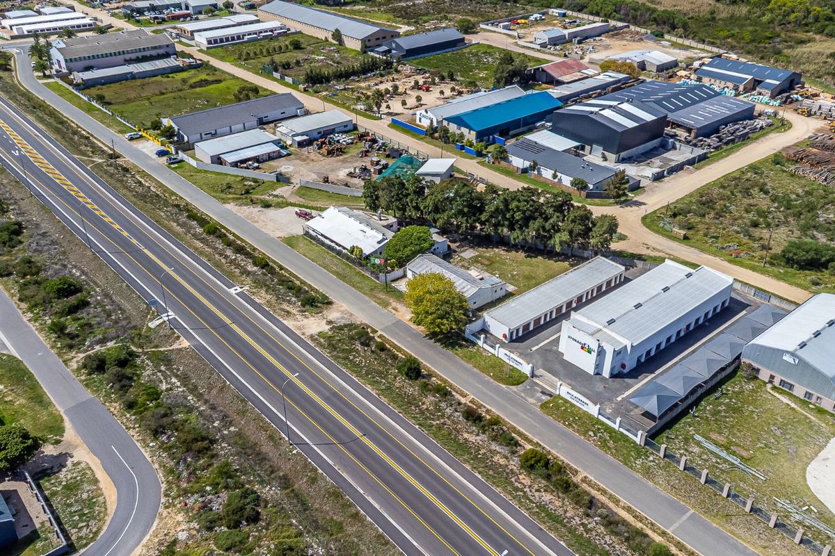 Retail For Sale in Stanford Rural - Photo 3