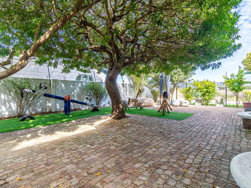 Retail For Sale in Stanford Rural - Photo 4