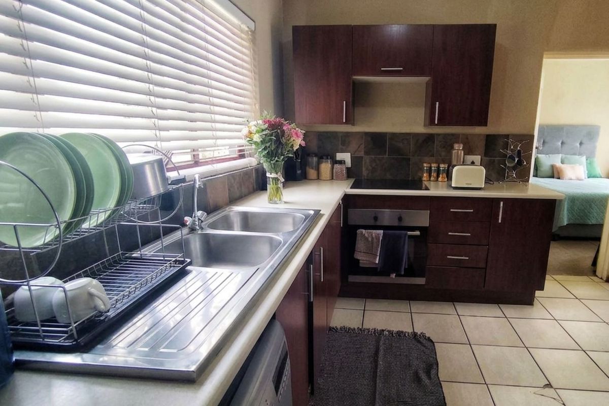 House For Sale in Honeydew - Photo 2