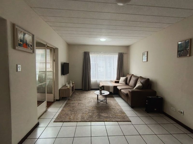 Apartment For Sale in Northgate - Photo 3