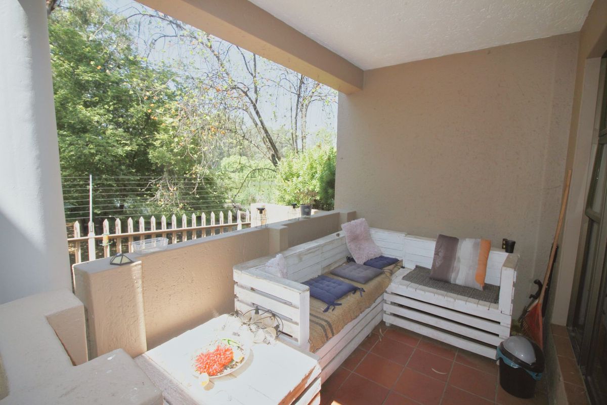 Apartment For Sale in Robindale - Photo 5